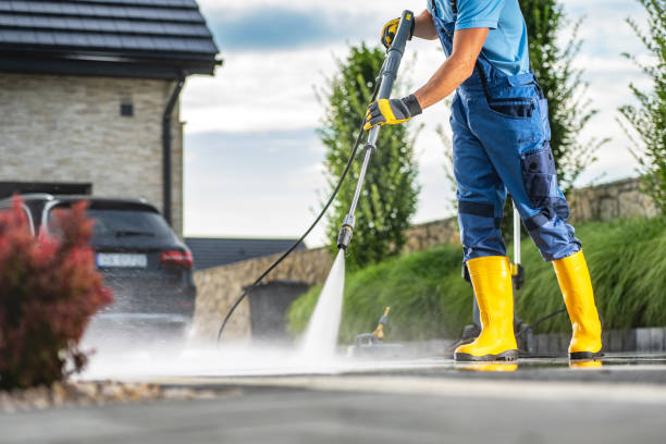 Why Choose Our Certified Pressure Washing Experts for Your Project Needs in Fabrica, TX?